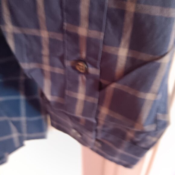 Amazon Essentials Long Sleeve Regular Fit Casual Poplin Shirt Medium NWT - Picture 5 of 5